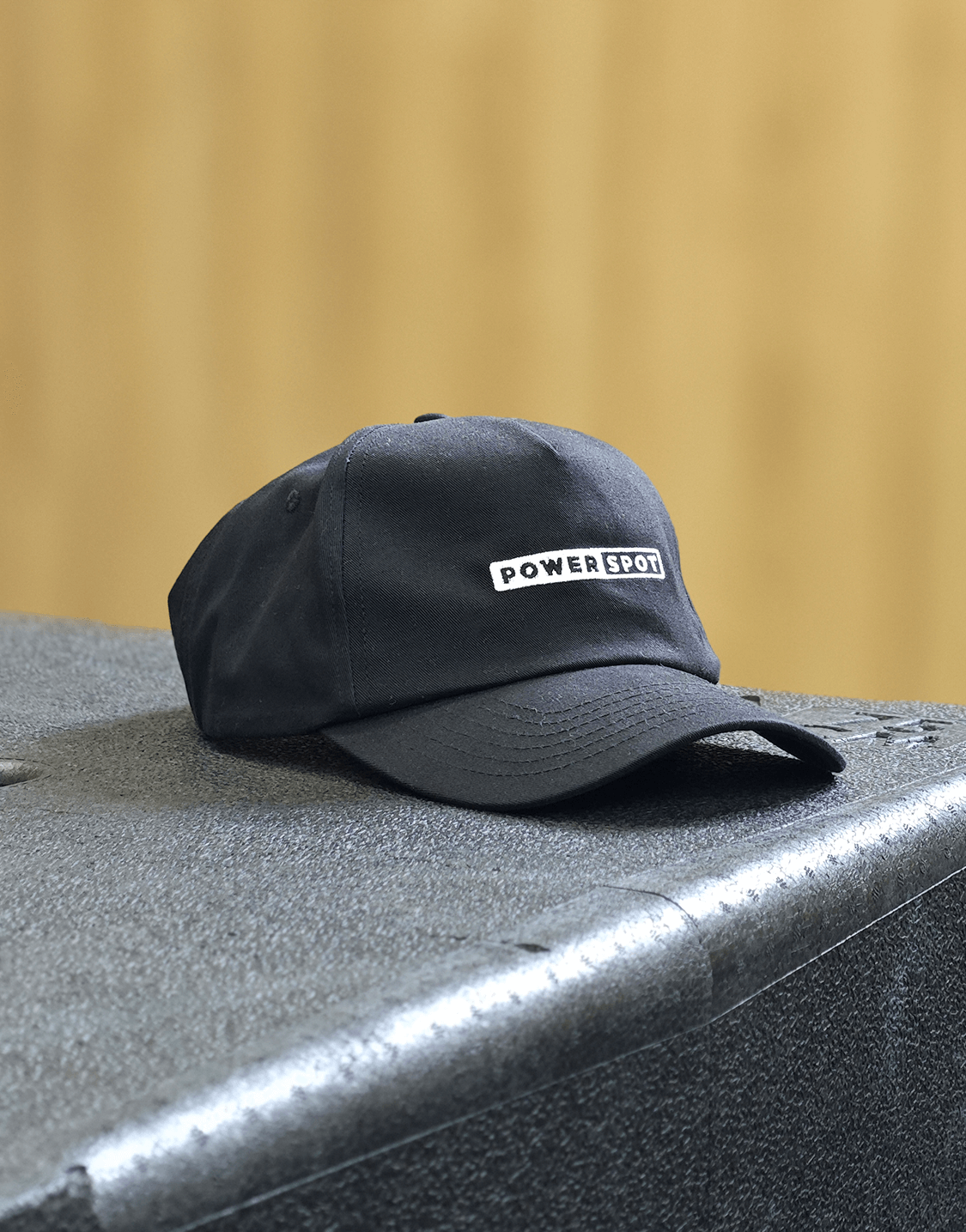 casquette-noire-powerspot-photo-1